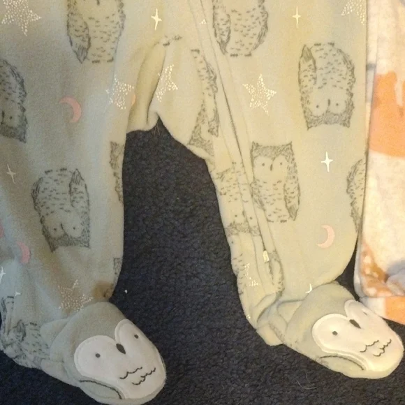 Carter's Gray and Cream Footies Soft One Pieces​ - Picture 5 of 9